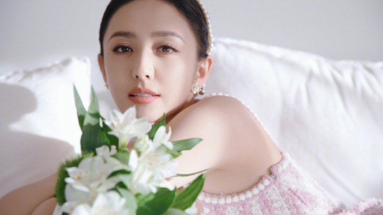 Thông tin về diễn viên Đồng Lệ Á