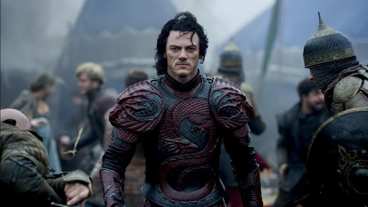 luke-evans-trong-vai-ba-tuoc-dracula