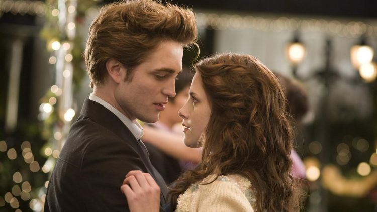 phan-doan-lang-man-giua-edward-va-bella