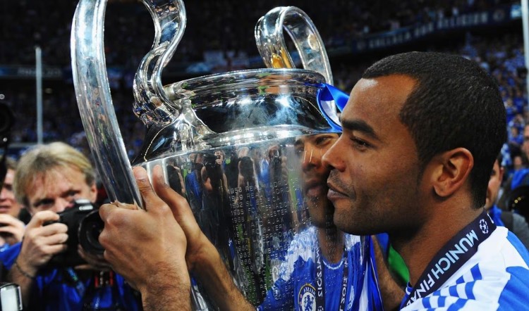 Ashley Cole và danh hiệu UEFA Champions League 2012