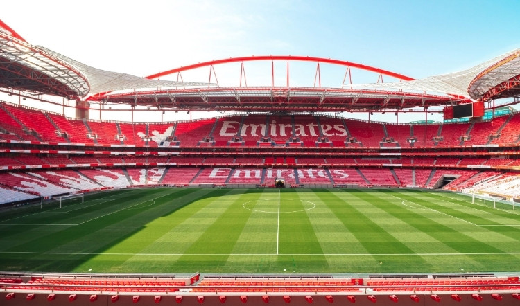 Khán đài tại Sân Emirates