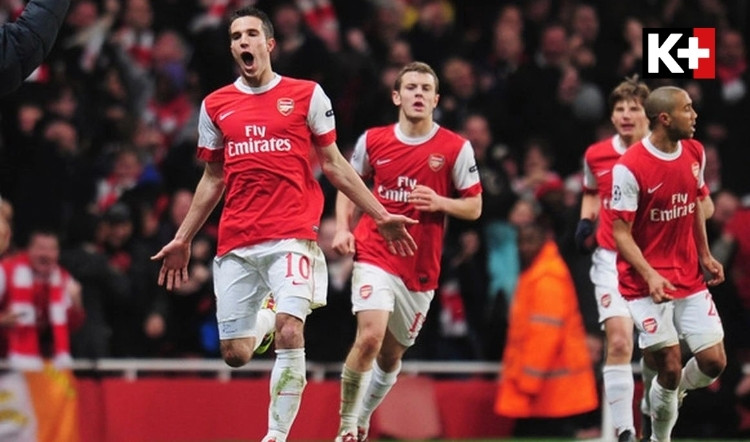 Khoảnh khắc Van Persie gỡ hòa cho Pháo thủ