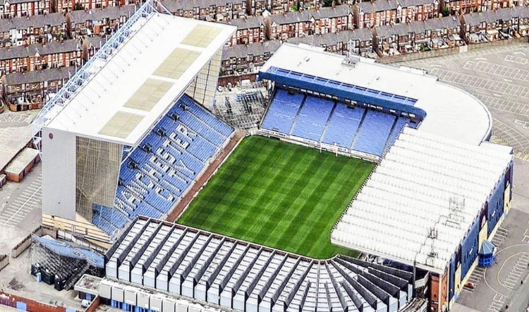 Trận đấu cuối cùng của của Manchester City tại Maine Road 