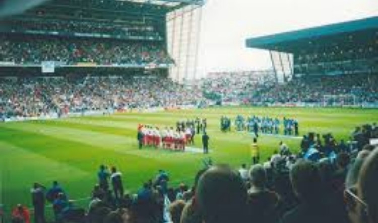 Trận đấu cuối cùng của của Manchester City tại Maine Road 