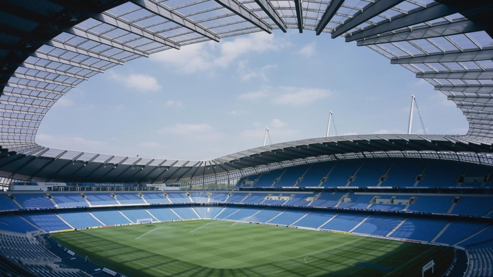 Etihad Stadium: Thành trì của ‘Thiên Thần Xanh’ Manchester City