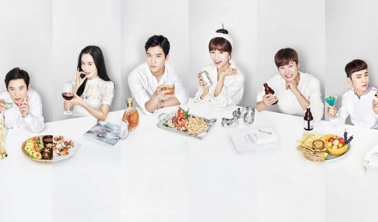 Poster drinking solo
