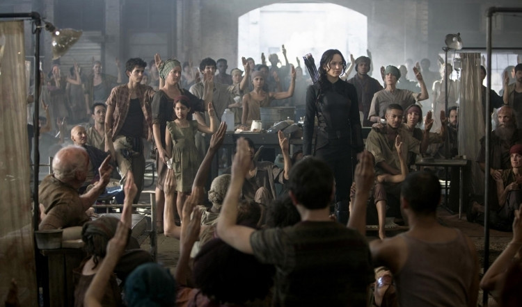  Katniss Everdeen trong vai trò thủ lĩnh