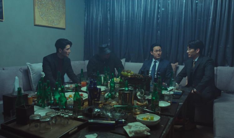 Park Sung Woong thủ vai phản diện chính Kim Myeong-gil