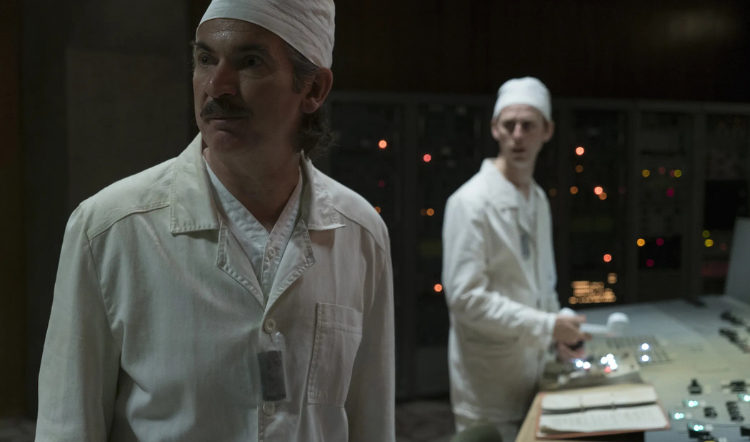 Kỹ sư trưởng Anatoly Sitnikov trong Chernobyl