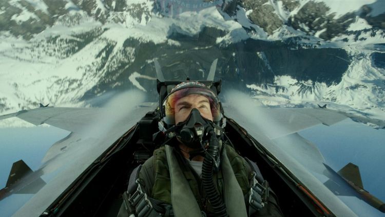 tom-cruise-trong-phan-canh-dieu-khien-may-bay