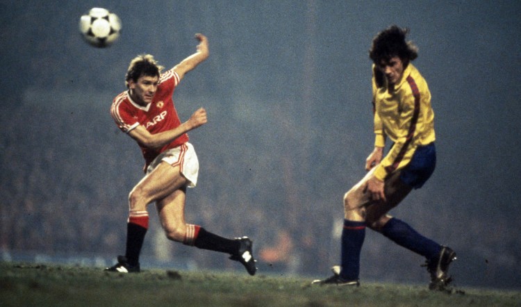 Man United gặp Barcelona năm 1984
