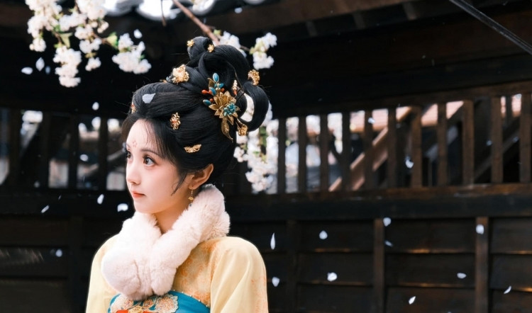 Vai Trò Của Điền Hi Vi: Yêu Miêu Vũ Trinh Và Cơ Hội Bước Phá Tầm Diễn Xuất