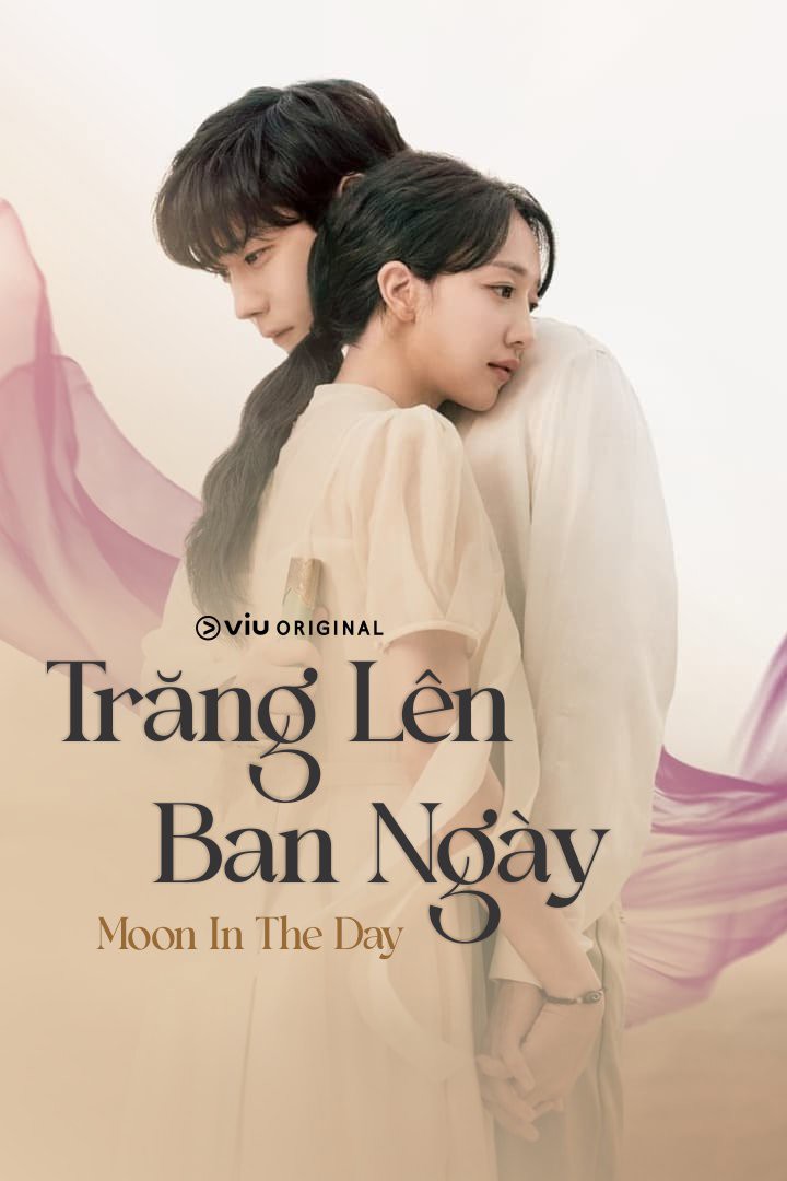 Trăng lên ban ngày